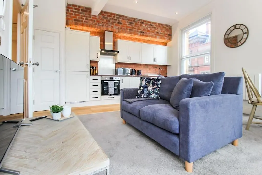 Spacious City Centre Lace Market Apartment Nottingham